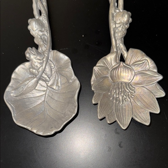 Arthur Court Elegant Silver Floral Frog Salad Spoons - Picture 2 of 5